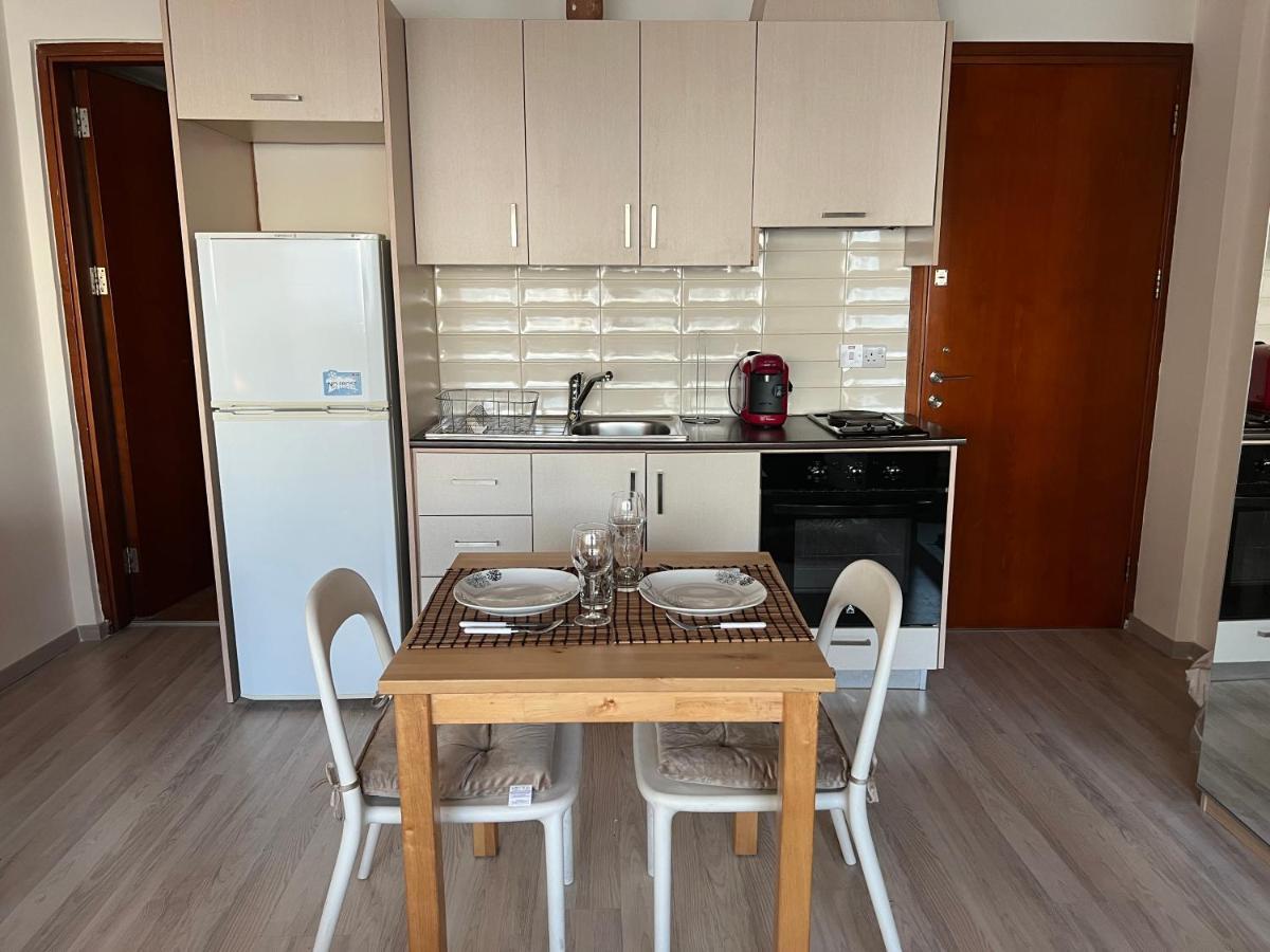 Ellados 20 Lägenhet Limassol Exteriör bild